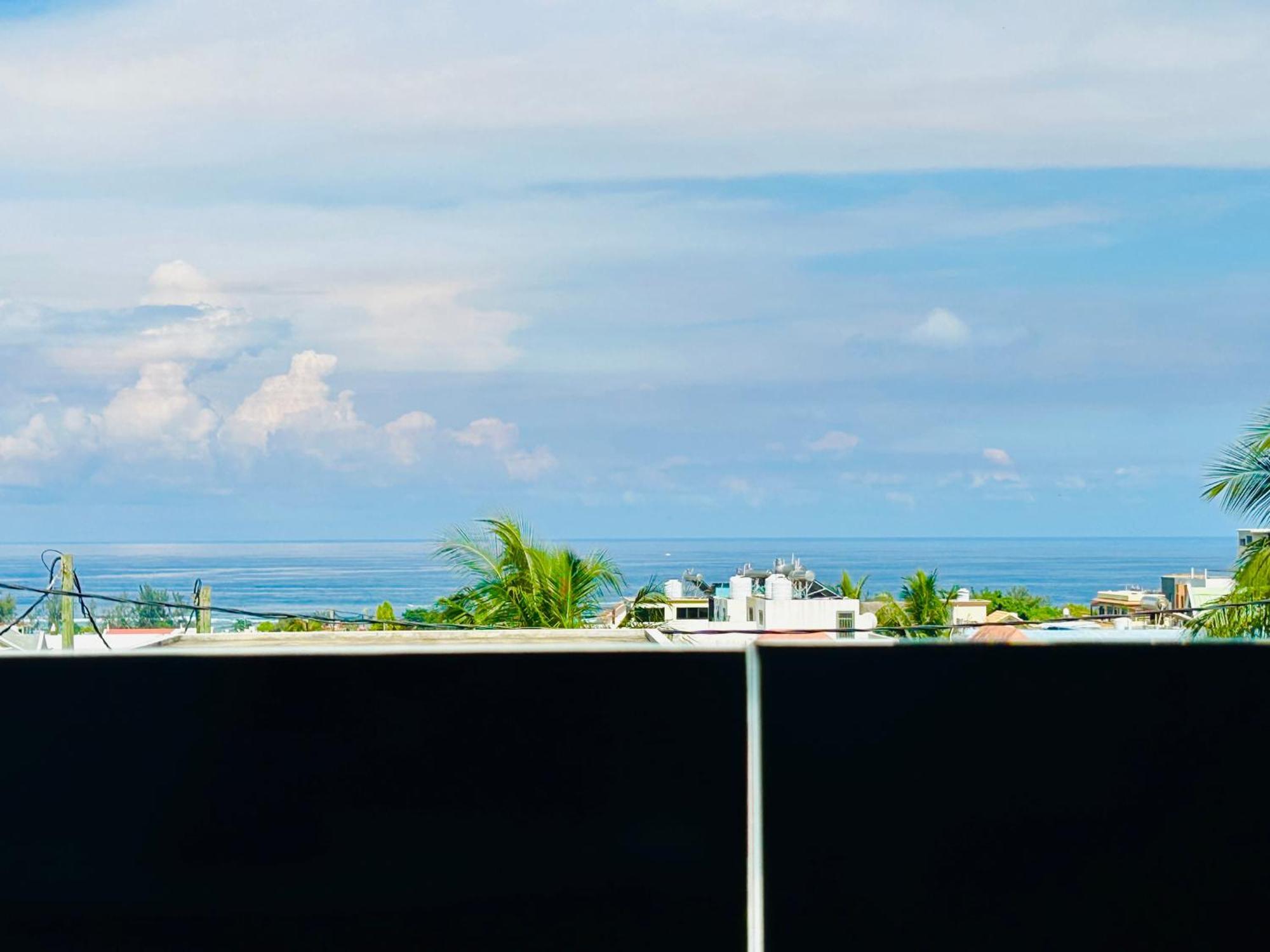 Amazing Sunset View Rooftop. Flic-en-Flacq 外观 照片